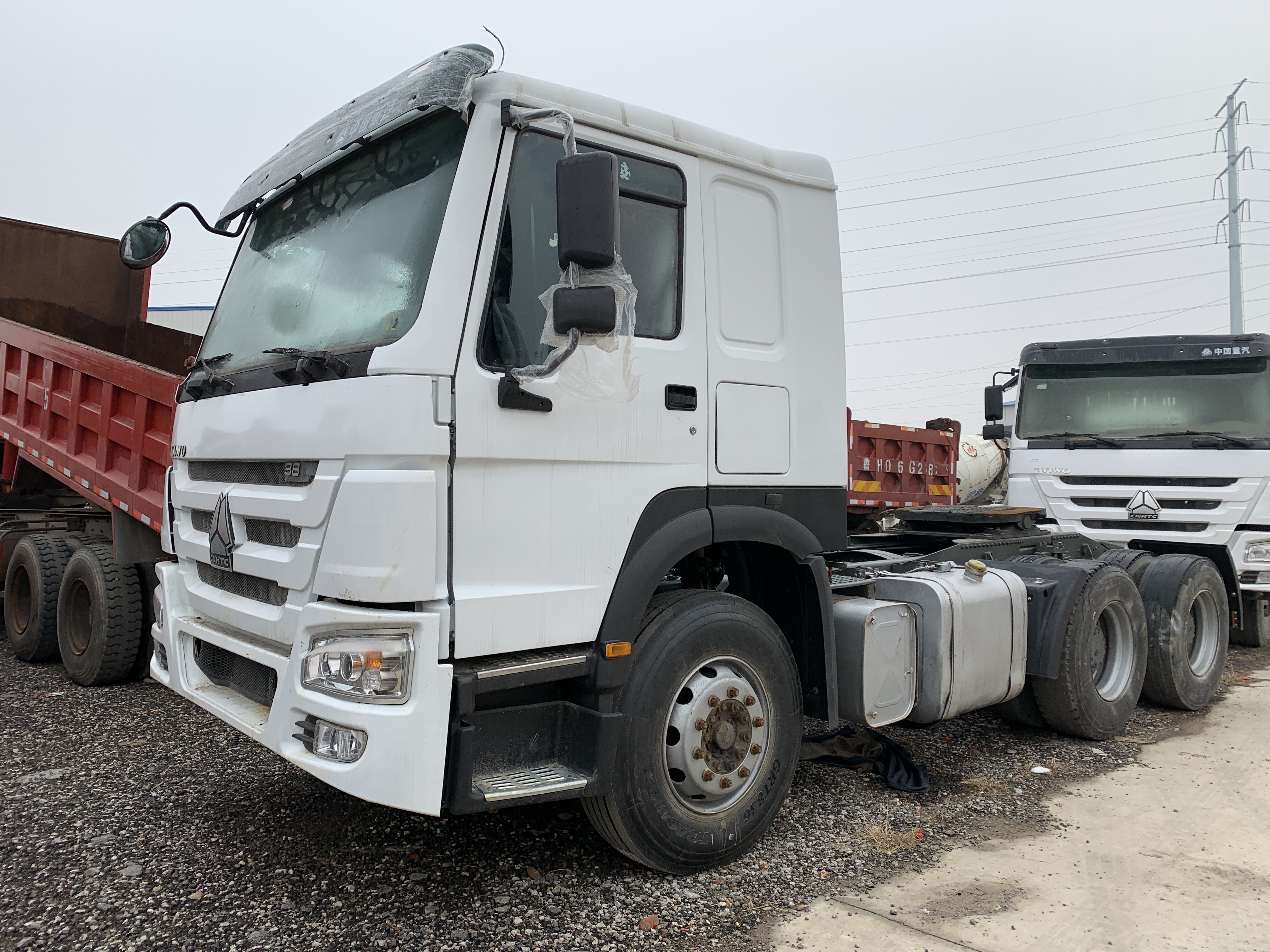   Used Sinotruk HOWO 6x4 All Wheel Drive Tractor Truck 