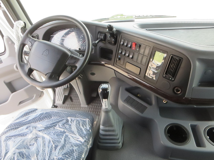   Used Sinotruk HOWO 6x4 All Wheel Drive Tractor Truck 