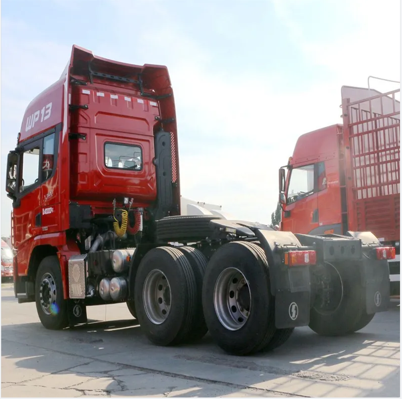 Used SHACMAN Tractor-Head 6X4 10 Wheeler Trucks 